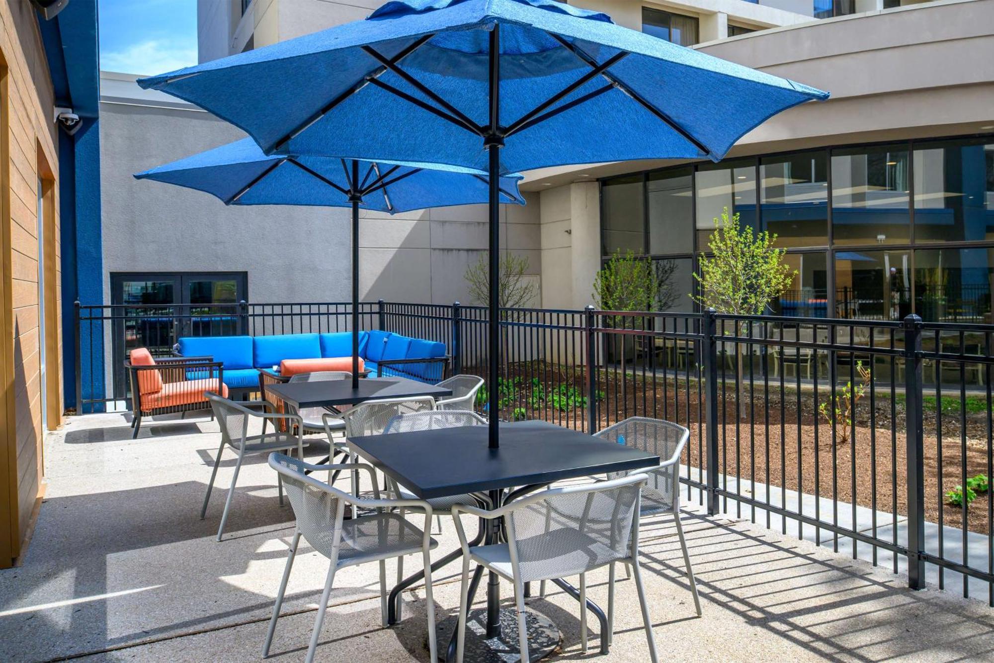 Hampton Inn By Hilton St Louis Airport Woodson Terrace Exteriér fotografie
